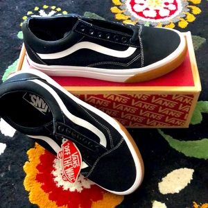 Vans black old skool